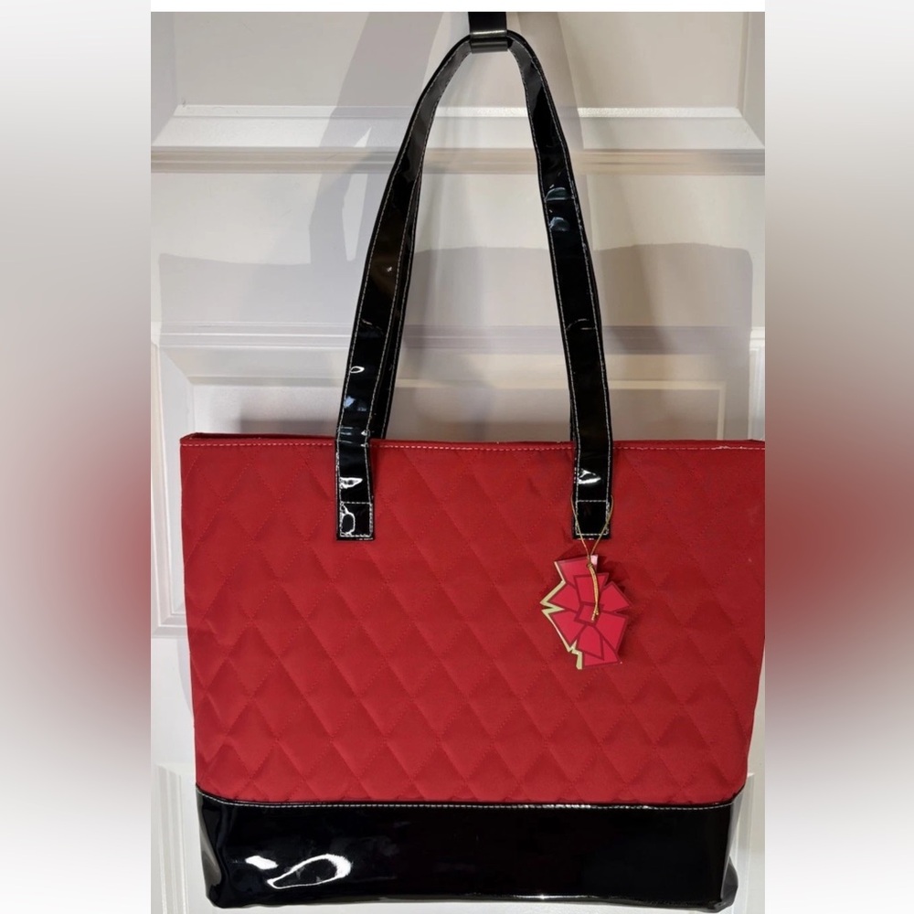 Quilted Tote NWT Red Black Patent Finish  Carryall Work Laptop Weekend Bag Large